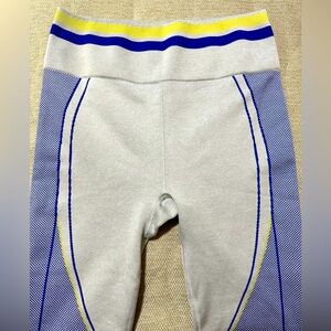 NWOT-Fabletics seamless workout leggings